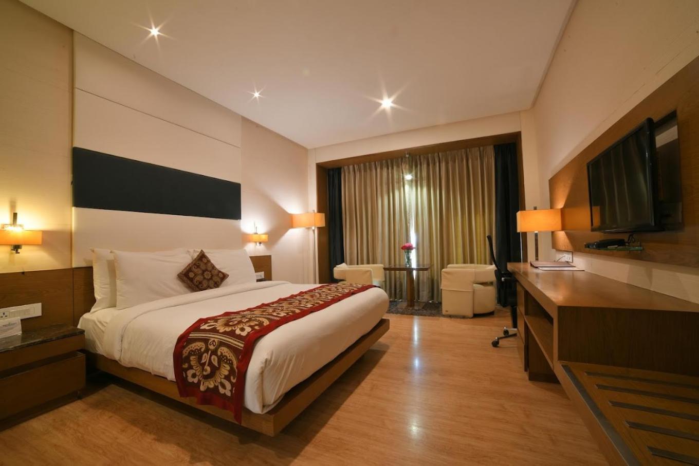 Narayani Heights, Ahmedabad Hotel Kültér fotó