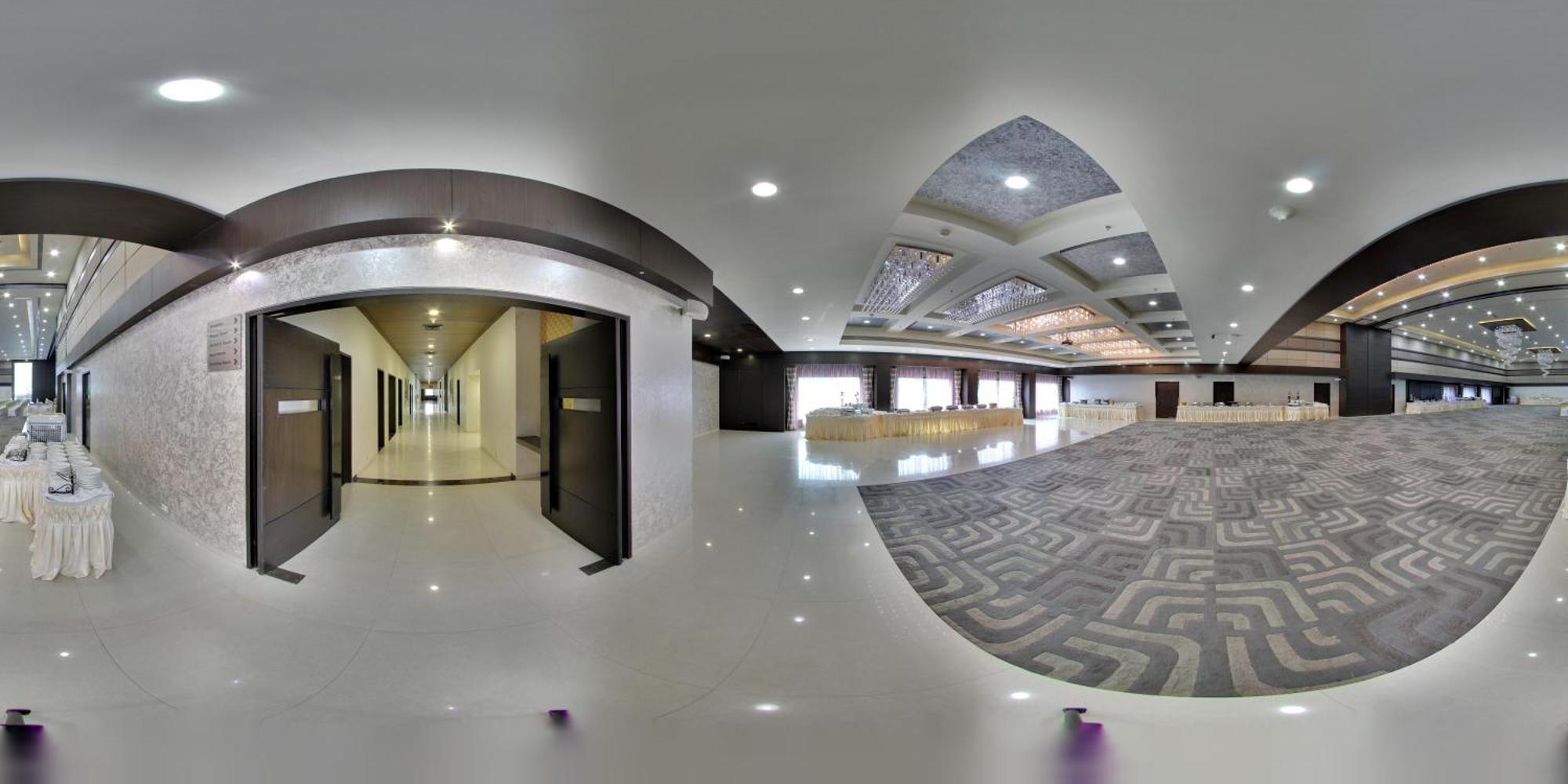 Narayani Heights, Ahmedabad Hotel Kültér fotó