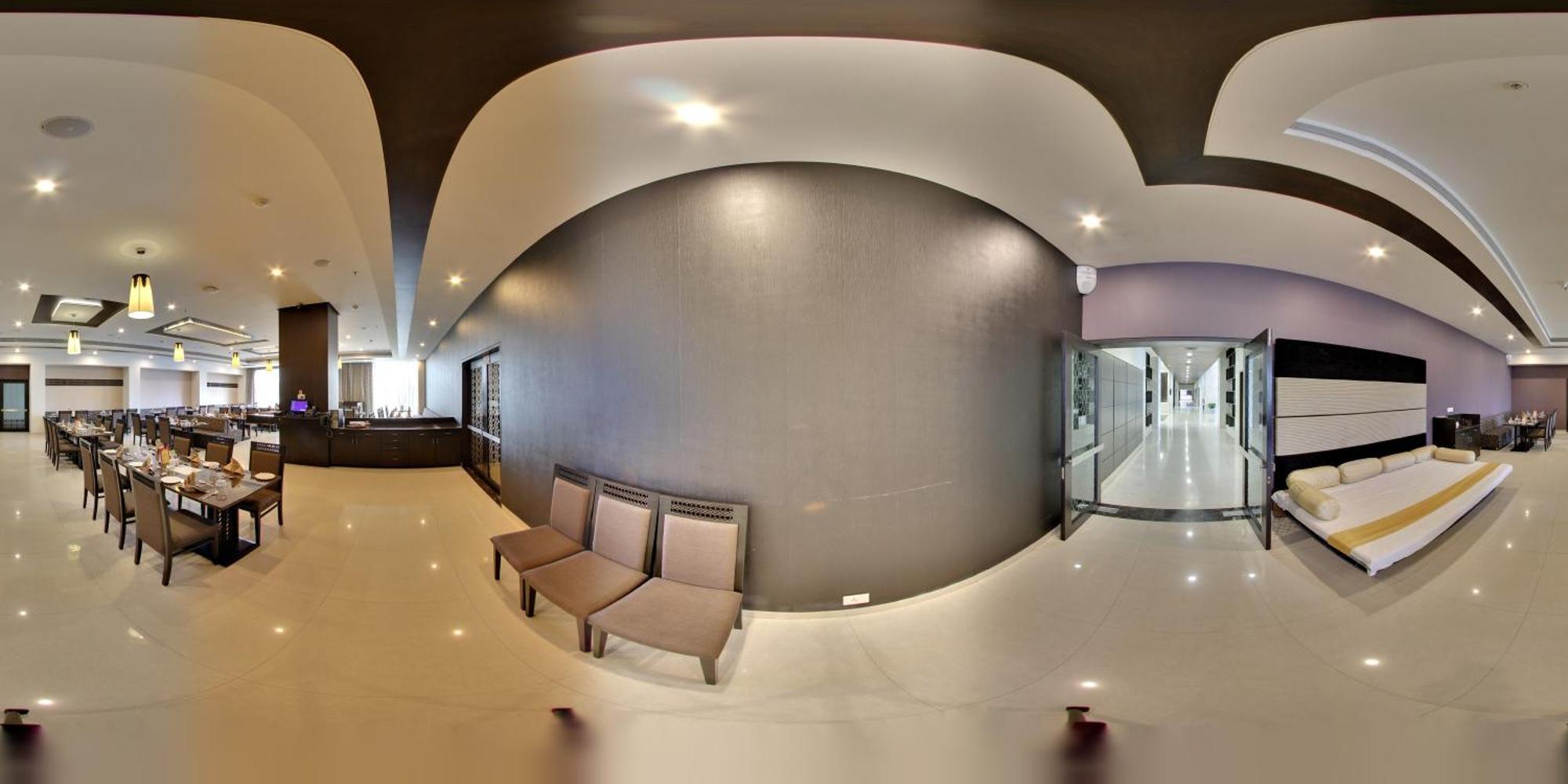 Narayani Heights, Ahmedabad Hotel Kültér fotó