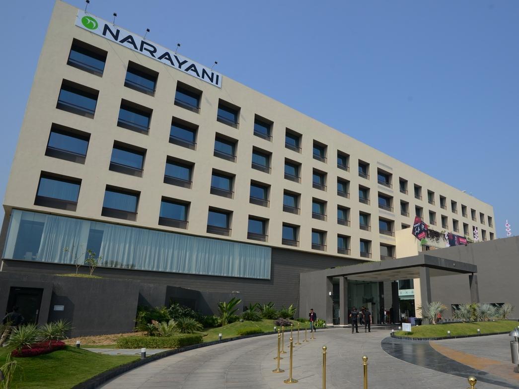 Narayani Heights, Ahmedabad Hotel Kültér fotó
