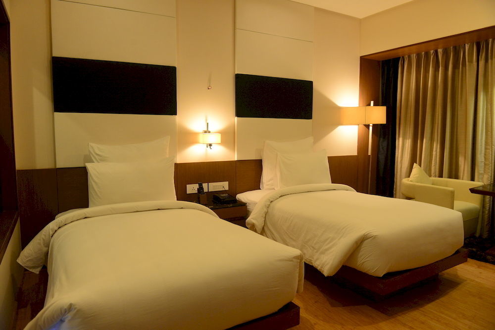 Narayani Heights, Ahmedabad Hotel Kültér fotó