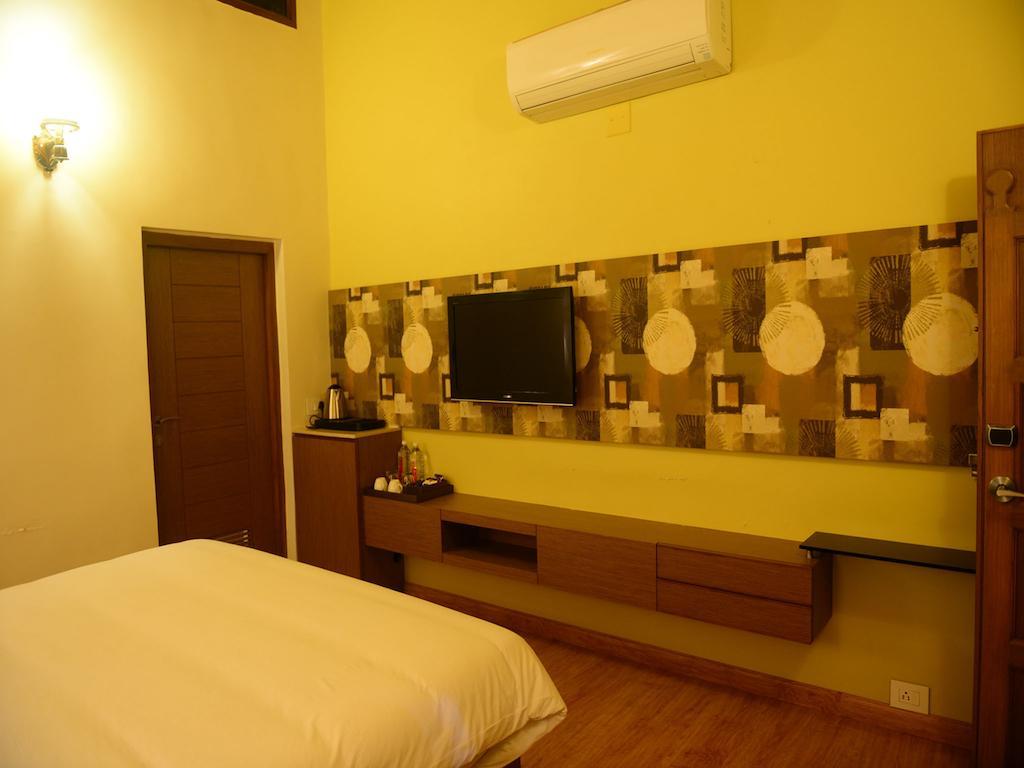Narayani Heights, Ahmedabad Hotel Kültér fotó