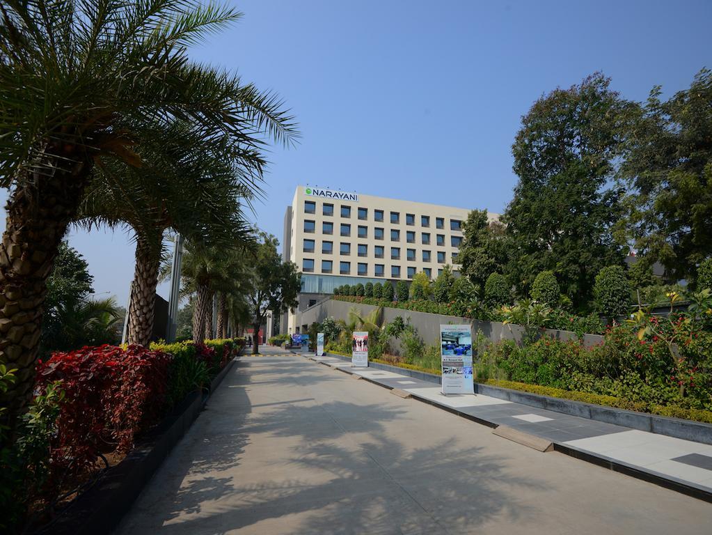 Narayani Heights, Ahmedabad Hotel Kültér fotó